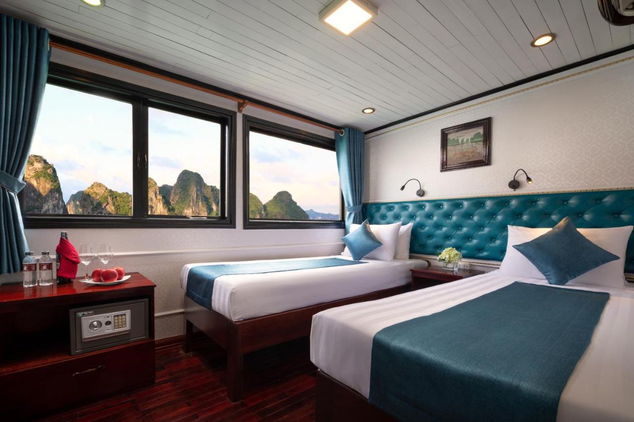 Charm Boutique Cruise Hotel Ha Long Exterior photo